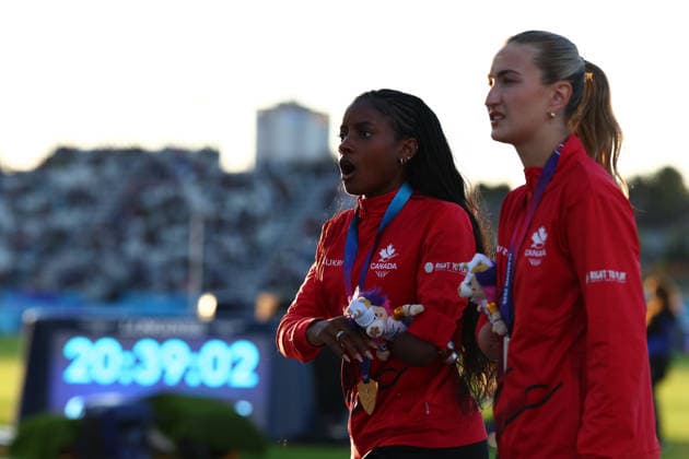 July 30, 2026, Glasgow, Scotland, Great Britain: SHERIAUNA HAASE and CHLOE DUNBAR of Canada with their gold and silver medals in the Athletics Women s 100m T47 of the Commonwealth Games Glasgow 2026 at the Scotstoun Stadium in Glasgow, Scotland. Commowealth Games 2026: Athletics  - ZUMAc179 20260730_zep_c179_127 Copyright: xMickaelxChavetx