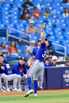 July 30, 2026, St. Petersburg, Florida, USA: Texas Rangers second baseman Nicky Lopez (33) catches a pop up off the bat of Tampa Bay Rays shortstop Taylor Walls (6) during an MLB, Baseball Herren, USA game on July 30, 2026 at Tropicana Field. The Rays beat the Rangers 3-2 and won the series. MLB 2026: Tampa Bay Rays 3 : 2 Texas Rangers  - ZUMAh180 20260730_zsp_h180_057 Copyright: xKimxHukarix