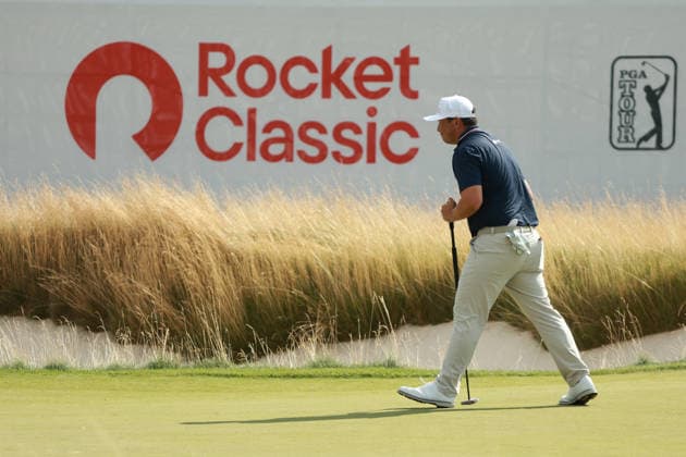 Sport Bilder des Tages Rocket Classic DETROIT, MICHIGAN - JULY 30: Rico Hoey of the Philippines reacts to his putt on the 17th green during the first round of the Rocket Classic 2026 at the Detroit Country Club in Detroit, Michigan, MI, USA Thursday, July 30, 2026. Detroit Michigan United States  Copyright: xJorgexLemusx originalFilename:lemus-rocketcl260730_npwxe.jpg