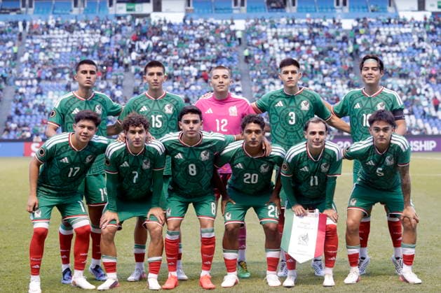 Sport Bilder des Tages CONCACAF U-20 Championship - Mexico vs Guatemala Players of Mexico line up before the CONCACAF U-20 Championship match between Mexico and Guatemala in Puebla, Mexico, 30 July 2026. PUEBLA Mexico  Copyright: xHILDAxRIOSx