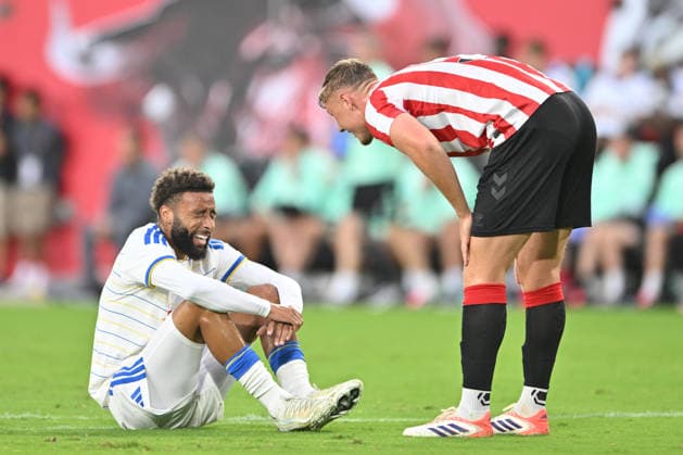 Sport Bilder des Tages July 30, 2026, Harrison, New Jersey, United States of America: Harrison, United States of America. 30 Jul, 2026. Leeds United Defender JAYDEN BOGLE (2) and Sunderland Defender DANNY BALLARD (5) in action during a friendly match at Sports Illustrated Stadium Leeds United defeats Sunderland 1 to 0. Credit: , Jr. Zuma Press SOCCER 2026 - Leeds United 1: 0 Sunderland  - ZUMAa301 20260730_aaf_a301_021 Copyright: xBrooksxVonxArxx