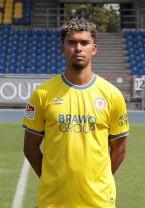 Yann Sturm (Eintracht Braunschweig) ; Eintracht Braunschweig; 2.BL, Portraettermin 2026 2027 *** Yann Sturm, Eintracht Braunschweig, Eintracht Braunschweig 2 (2nd Bundesliga), Photo Shoot 2026, 2027
