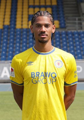 Sidi Sane (Eintracht Braunschweig) ; Eintracht Braunschweig; 2.BL, Portraettermin 2026 2027 *** Sidi Sane Eintracht Braunschweig Eintracht Braunschweig 2 BL, Photo Shoot 2026 2027