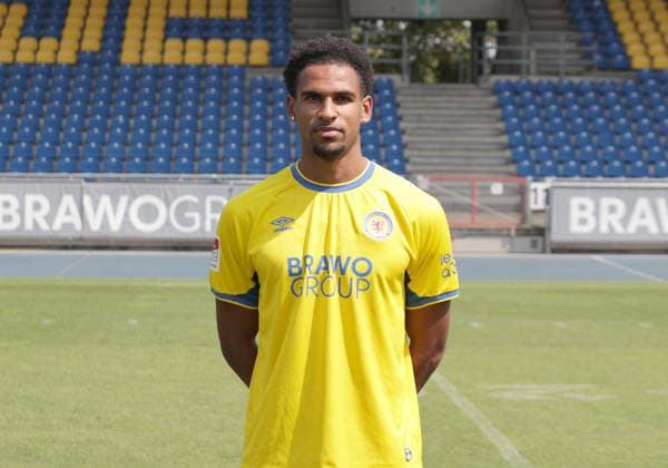 Sanoussy Ba (Eintracht Braunschweig) ; Eintracht Braunschweig; 2.BL, Portraettermin 2026 2027 *** Sanoussy Ba Eintracht Braunschweig Eintracht Braunschweig 2 BL, Photo Shoot 2026 2027