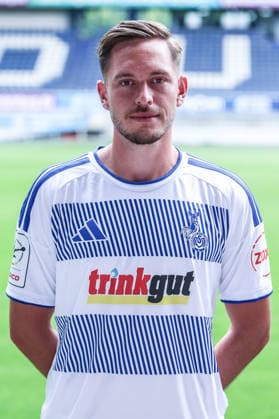 Fussball, 3.Liga Saison 2026 2027 Team- und Porträtfototermin MSV Duisburg 30.07.2026, schauinsland-reisen-arena Aljaz Casar (MSV Duisburg, 8) Duisburg schauinsland-reisen-arena Nordrhein-Westfalen Deutschland *** Sports, Soccer, 3rd Division 2026–2027 Season: MSV Duisburg Team and Portrait Photo Session, July 30, 2026, Schauinsland Reisen Arena, Aljaz Casar, MSV Duisburg, 8 Duisburg, Schauinsland Reisen Arena, North Rhine-Westphalia, Germany