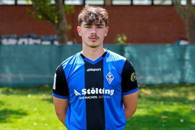 Kian Ramadani; SV Waldhof Mannheim; 3.Liga, Porträttermin 2026 2027 *** Kian Ramadani, SV Waldhof Mannheim (3rd Division), Profile Session 2026–2027 xozx