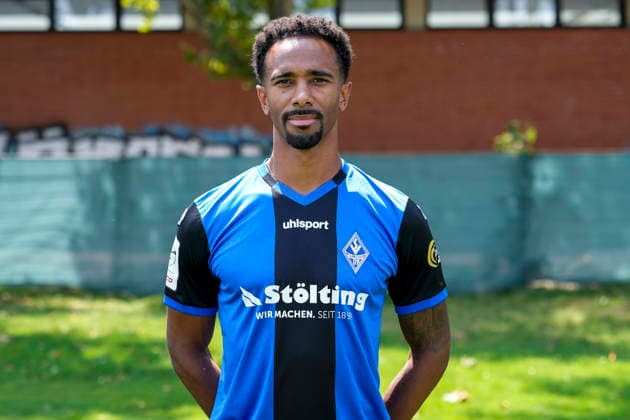 Noah Sarenren Bazee; SV Waldhof Mannheim; 3.Liga, Porträttermin 2026 2027 *** Noah Sarenren Bazee, SV Waldhof Mannheim (3rd Division), Profile Session 2026–2027 xozx