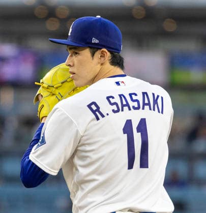 July 30, 2026, Los Angeles, California, USA: Los Angeles Dodgers Roki Sasaki during the second inning of the regular season MLB, Baseball Herren, USA game against the Seattle Mariners on Thursday July 30, 2026 at Dodger Stadium in Los Angeles, California. Roki Sasaki switched to a noticeably larger glove to help hide his grip and stop tipping his pitches to opposing hitters. USA News - July 30, 2026  - ZUMAa60_ 0863075525st Copyright: xArmandoxArorizox