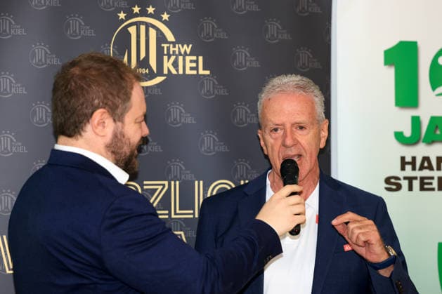 HANDBALL - HBL, Kiel, training camp GRAZ,AUSTRIA,31.JUL.26 - HANDBALL - HBL Handball-Bundesliga, THW Kiel, press conference, PK, Pressekonferenz Image shows host Philipp Jocham and president Gerhard Widmann (ASKOE).  GEPAxpictures xMarioxBuehner-Weinrauch