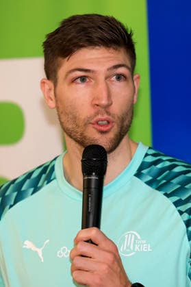 HANDBALL - HBL, Kiel, training camp GRAZ,AUSTRIA,31.JUL.26 - HANDBALL - HBL Handball-Bundesliga, THW Kiel, press conference, PK, Pressekonferenz Image shows Lukas Zerbe (Kiel).  GEPAxpictures xMarioxBuehner-Weinrauch