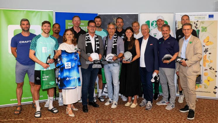 HANDBALL - HBL, Kiel, training camp GRAZ,AUSTRIA,31.JUL.26 - HANDBALL - HBL Handball-Bundesliga, THW Kiel, press conference, PK, Pressekonferenz Image shows head coach Benjamin Teras (BT Fuechse), Lukas Zerbe (Kiel), assistant coach Raul Santos (BT Fuechse), managing director Susanne Haubenhofer (Graz), head coach Boerge Lund (Kiel), member of state parliament Gerhard Hirschmann (Styria), Domagoj Duvnjak (Kiel), sports councilor Kurt Hohensinner (TV Region Graz), managing director Viktor Szilagyi (Kiel), Anna Schelling (Raiffeisen Sportpark), managing director Markus Pichler (Sportunion), president Gerhard Widmann (ASKOE), Dietmar Peissl (STHV), managing director Michael Feiertag (Steiermark Tourismus) and vice president Prettenthaler (STHV).  GEPAxpictures xMarioxBuehner-Weinrauch