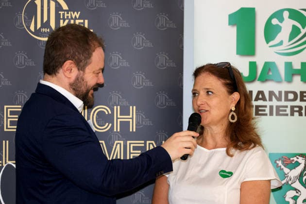 HANDBALL - HBL, Kiel, training camp GRAZ,AUSTRIA,31.JUL.26 - HANDBALL - HBL Handball-Bundesliga, THW Kiel, press conference, PK, Pressekonferenz Image shows host Philipp Jocham and managing director Susanne Haubenhofer (Graz).  GEPAxpictures xMarioxBuehner-Weinrauch