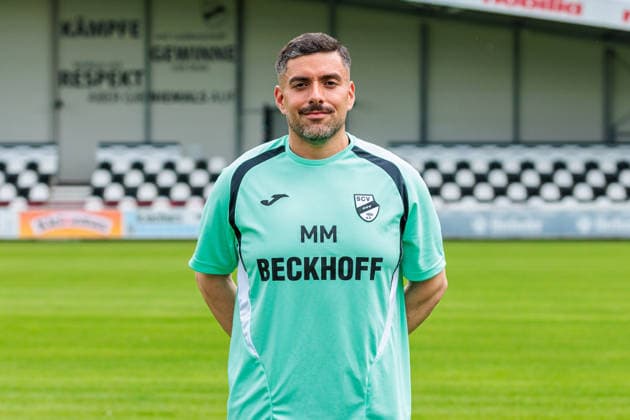 Mele Mosqueda (Athletiktrainer); SC Verl; 3. Liga, Porträttermin 2026 2027 GER, Porträttermin SC Verl, Fussball, 3. Liga, Spielzeit 2026 2027, 30.07.2026 GER, Porträttermin SC Verl, Fussball, 3. Liga, Spielzeit 2026 2027, 30.07.2026 Verl *** Mele Mosqueda, Athletic Trainer for SC Verl (3rd Division), Photo Shoot 2026–2027 GER, Photo Shoot for SC Verl, Soccer, 3rd Division, 2026–2027 Season, July 30, 2026 GER, SC Verl profile shoot, soccer, 3rd Division, 2026–2027 season, July 30, 2026 Verl Copyright: xEibner-Pressefoto JanxRollingerx EP_JSK
