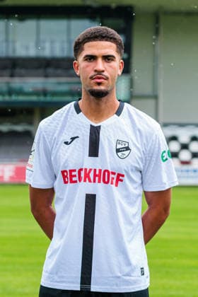 Raphael Araoye; SC Verl; 3. Liga, Porträttermin 2026 2027 GER, Porträttermin SC Verl, Fussball, 3. Liga, Spielzeit 2026 2027, 30.07.2026 GER, Porträttermin SC Verl, Fussball, 3. Liga, Spielzeit 2026 2027, 30.07.2026 Verl *** Raphael Araoye, SC Verl, 3rd Division, Photo Shoot 2026–2027 GER, SC Verl Photo Shoot, Soccer, 3rd Division, 2026–2027 Season, July 30, 2026 GER, SC Verl Profile Session, Soccer, 3rd Division, 2026–2027 Season, July 30, 2026 Verl Copyright: xEibner-Pressefoto JanxRollingerx EP_JSK