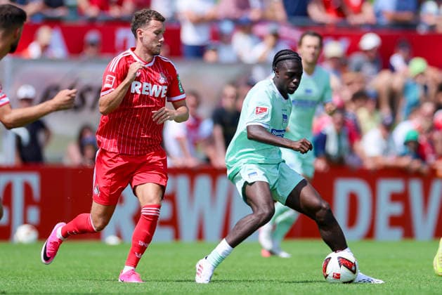 Sport Bilder des Tages Gian-Luca Waldschmidt (1. FC Köln) und Boris Mamuzah Lum (Hertha BSC Berlin) kämpfen um den Ball, Friendly match, 1. FC Köln v Hertha BSC Berlin, Koasastadion am 31. July 2026 in St. Johann in Tirol, Österreich. (Foto von Marco Steinbrenner DeFodi Images) Gian-Luca Waldschmidt (1. FC Köln) und Boris Mamuzah Lum (Hertha BSC Berlin) battle for the ball, Friendly match, 1. FC Köln v Hertha BSC Berlin, Koasastadion, July 31, 2026 in St. Johann in Tirol, Austria. (Photo by Marco Steinbrenner DeFodi Images) - *** Gian Luca Waldschmidt of 1. FC Köln and Boris Mamuzah Lum of Hertha BSC Berlin battle for the ball, Friendly match, 1 FC Köln vs. Hertha BSC Berlin, Koasastadion on July 31, 2026, in St. Johann in Tirol, Austria. Photo by Marco Steinbrenner, DeFodi Images. Gian Luca Waldschmidt of 1 FC Köln and Boris Mamuzah Lum of Hertha BSC Berlin battle for the ball, Friendly match, 1 FC Köln vs. Hertha BSC Berlin, Koasastadion, July 31, 2026, in St. Johann in Tirol, Austria. Photo by Marco Steinbrenner, DeFodi Images
