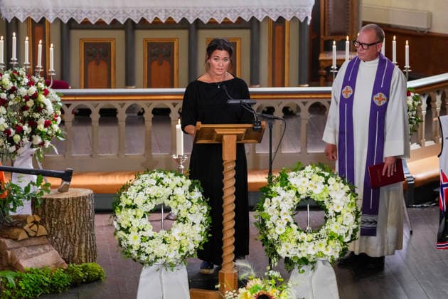 Sport Bilder des Tages Funeral for rower Olaf Tufte Horten 20260731. Aina Tufte L gives a memorial speech during the funeral service of her late husband, Olympic and World rowing champion Olaf Tufte, in Horten Church. Tufte died from a heart attack on 21 July, at the age of 50. He retired after the Tokyo Olympics in 2021, closing an elite international career lasting 26 seasons. Photo: Terje Bendiksby NTB POOL Horten Norway EDITORIAL USE ONLY. RESTRICTED USE FOR BETTING COMPANIES Ref:_SPO6lMkxvLOCYI.jpg *** Funeral for rower Olaf Tufte, Horten, July 31, 2026. Aina Tufte L delivers a eulogy during the funeral service for her late husband, Olympic and World rowing champion Olaf Tufte, at Horten Church. Tufte died of a heart attack on July 21, at the age of 50. He retired after the Tokyo Olympics in 2021, bringing to a close an elite international career spanning 26 seasons. Photo: Terje Bendiksby, NTB POOL, Horten, Norway. EDITORIAL USE ONLY. RESTRICTED USE FOR BETTING COMPANIES.  Copyright: xTerjexBendiksbyx xNTBx