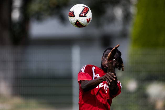 ST. JOHANN IN TIROL, AUSTRIA - JULY 31: Gideon Mensah (1. FC Koeln, 14) training individually before a friendly game between 1. FC Koeln vs. Hertha BSC Berlin at trainings camp of 1. FC Koeln in Kitzbuehel of season 2026 27 at Koasastadion on July 31, 2026 in St. Johann in Tirol, Austria. Austria Copyright: xSteffiexWunderlx