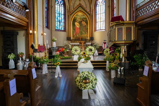 Funeral for rower Olaf Tufte Horten 20260731. Flowers and wreaths near the casket of NorwayÂ s Olympic and World rowing champion Olaf Tufte before his funeral service in Horten Church. Tufte died from a heart attack on 21 July, at the age of 50. He retired after the Tokyo Olympics in 2021, closing an elite international career lasting 26 seasons. Photo: Terje Bendiksby NTB POOL Horten Norway EDITORIAL USE ONLY. RESTRICTED USE FOR BETTING COMPANIES Ref:_SPONqRX2kU5UTg.jpg *** Funeral for rower Olaf Tufte, Horten, July 31, 2026. Flowers and wreaths near the casket of Norway’s Olympic and World rowing champion Olaf Tufte before his funeral service at Horten Church. Tufte died of a heart attack on July 21, at the age of 50. He retired after the Tokyo Olympics in 2021, bringing to a close an elite international career spanning 26 seasons. Photo: Terje Bendiksby, NTB POOL, Horten, Norway. EDITORIAL USE ONLY. RESTRICTED USE FOR BETTING COMPANIES.  Copyright: xTerjexBendiksbyx xNTBx