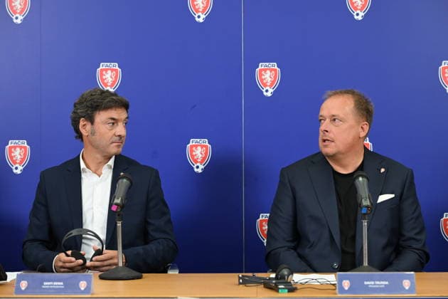 From left Spanish Santi Denia has become the new coach of the Czech national football team and the first foreign national to take this post as he signed a two-year contract with an option with the Czech Football Association in Prague, Czech Republic, July 31, 2026. At right is Czech Football Association Chairman David Trunda. (CTKxPhoto KaterinaxSulova) CTKPhotoP2026073103938  CTKPhotoP2026073103938