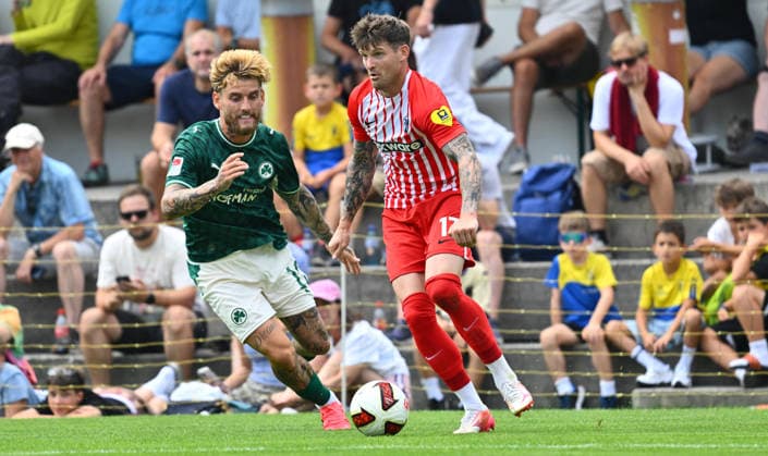 31.07.2026 - Fussball - Saison 2026 2027 - Testspiel Freundschaftsspiel Vorbereitungsspiel - SC Freiburg - SpVgg Greuther Fürth ( Kleeblatt ) - - Sportfoto Zink - xwoxzix - regulations prohibit any use of photographs as image sequences and or quasi-video - only for editorial use - Ole Pohlmann (10, SpVgg Greuther Fürth ) Lukas Kübler (17, SC Freiburg ) *** July 31, 2026 Soccer Season 2026–2027 Exhibition Match Friendly Match Preseason Match SC Freiburg SpVgg Greuther Fürth Kleeblatt Sports Photo by Zink xwoxzix; regulations prohibit any use of photographs as image sequences and or quasi-video; for editorial use only. Ole Pohlmann 10, SpVgg Greuther Fürth; Lukas Kübler 17, SC Freiburg