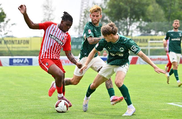 31.07.2026 - Fussball - Saison 2026 2027 - Testspiel Freundschaftsspiel Vorbereitungsspiel - SC Freiburg - SpVgg Greuther Fürth ( Kleeblatt ) - - Sportfoto Zink - xwoxzix - regulations prohibit any use of photographs as image sequences and or quasi-video - only for editorial use - Cyriaque Irie (22, SC Freiburg ) Ole Pohlmann (10, SpVgg Greuther Fürth ) Gian Luca Gian-Luca Itter (27, SpVgg Greuther Fürth ) *** July 31, 2026 Soccer Season 2026–2027 Exhibition Match Friendly Match Preseason Match SC Freiburg SpVgg Greuther Fürth Kleeblatt Sports Photo Zink xwoxzix Regulations prohibit any use of photographs as image sequences and or quasi-video; for editorial use only. Cyriaque Irie 22, SC Freiburg; Ole Pohlmann 10, SpVgg Greuther Fürth; Gian Luca Itter 27, SpVgg Greuther Fürth