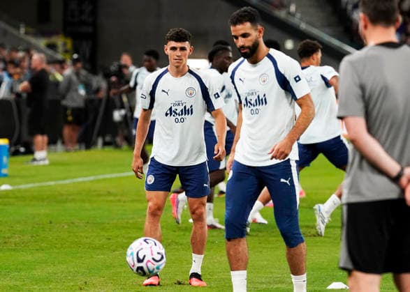 HONGKONG-SOCCER FOOTBALL-FEST Phil Foden(Left) of Manchester City during open training at Kai Tan Stadium during the Hong Kong Football Festival 2026 in Hong Kong, July 31, 2026. NEXPHER Vernon Yuen HONG KONG
