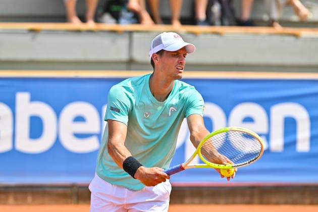 Tennis 1. Bundesliga Herren; TC Augsburg Siebentisch - TK GW Mannheim, 31.07.2026 AUGSBURG, GERMANY - 31. JULY: im Bild Nino SERDARUSIC vom TC Augsburg während dem Match der 1. Bundesliga Herren zwischen dem TC Augsburg und dem TK GW Mannheim am 6. Spieltag *** Men s Tennis 1st Bundesliga: TC Augsburg Siebentisch vs. TK GW Mannheim, July 31, 2026, AUGSBURG, GERMANY, JULY 31. Pictured: Nino SERDARUSIC of TC Augsburg during the Men’s 1st Bundesliga match between TC Augsburg and TK GW Mannheim on Matchday 6 Copyright: xBEAUTIFULxSPORTS Goldbergx