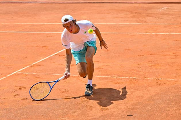 Tennis 1. Bundesliga Herren; TC Augsburg Siebentisch - TK GW Mannheim, 31.07.2026 AUGSBURG, GERMANY - 31. JULY: im Bild Niels McDONALD vom TC GW Mannheim während dem Match der 1. Bundesliga Herren zwischen dem TC Augsburg und dem TK GW Mannheim am 6. Spieltag *** Men s Tennis 1st Bundesliga: TC Augsburg Siebentisch vs. TK GW Mannheim, July 31, 2026, AUGSBURG, GERMANY, July 31. Pictured: Niels McDONALD of TC GW Mannheim during the Men’s 1st Bundesliga match between TC Augsburg and TK GW Mannheim on Match Day 6. Copyright: xBEAUTIFULxSPORTS Goldbergx