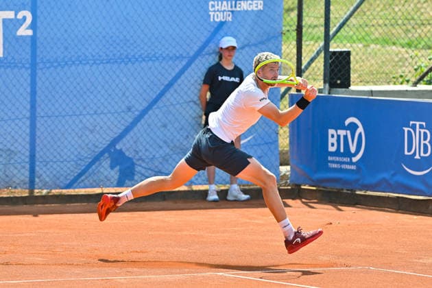 Tennis 1. Bundesliga Herren; TC Augsburg Siebentisch - TK GW Mannheim, 31.07.2026 AUGSBURG, GERMANY - 31. JULY: im Bild Jerome KYM vom TC GW Mannheim während dem Match der 1. Bundesliga Herren zwischen dem TC Augsburg und dem TK GW Mannheim am 6. Spieltag *** Men s Tennis 1st Bundesliga: TC Augsburg Siebentisch vs. TK GW Mannheim, July 31, 2026, AUGSBURG, GERMANY, July 31. Pictured: Jerome KYM of TC GW Mannheim during the Men’s 1st Bundesliga match between TC Augsburg and TK GW Mannheim on Matchday 6. Copyright: xBEAUTIFULxSPORTS Goldbergx