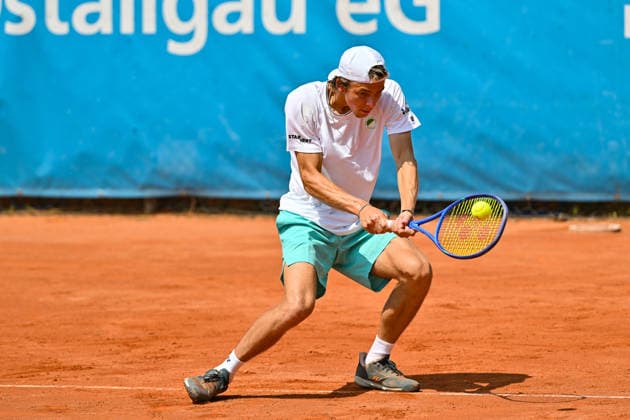 Tennis 1. Bundesliga Herren; TC Augsburg Siebentisch - TK GW Mannheim, 31.07.2026 AUGSBURG, GERMANY - 31. JULY: im Bild Niels McDONALD vom TC GW Mannheim während dem Match der 1. Bundesliga Herren zwischen dem TC Augsburg und dem TK GW Mannheim am 6. Spieltag *** Men s Tennis 1st Bundesliga: TC Augsburg Siebentisch vs. TK GW Mannheim, July 31, 2026, AUGSBURG, GERMANY, July 31. Pictured: Niels McDONALD of TC GW Mannheim during the Men’s 1st Bundesliga match between TC Augsburg and TK GW Mannheim on Match Day 6. Copyright: xBEAUTIFULxSPORTS Goldbergx