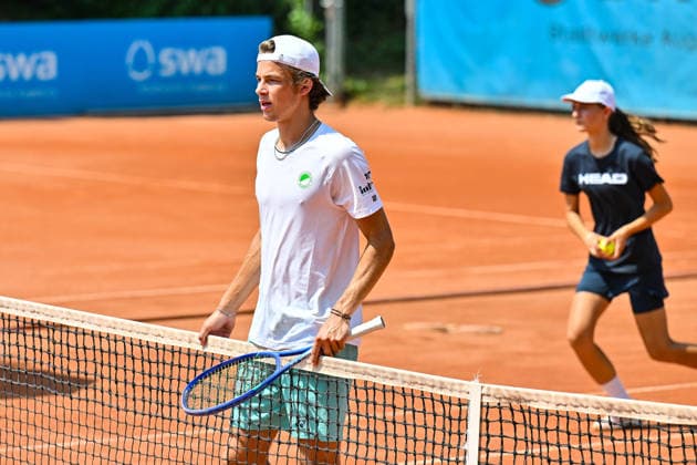 Tennis 1. Bundesliga Herren; TC Augsburg Siebentisch - TK GW Mannheim, 31.07.2026 AUGSBURG, GERMANY - 31. JULY: im Bild Niels McDONALD vom TC GW Mannheim während dem Match der 1. Bundesliga Herren zwischen dem TC Augsburg und dem TK GW Mannheim am 6. Spieltag *** Men s Tennis 1st Bundesliga: TC Augsburg Siebentisch vs. TK GW Mannheim, July 31, 2026, AUGSBURG, GERMANY, July 31. Pictured: Niels McDONALD of TC GW Mannheim during the Men’s 1st Bundesliga match between TC Augsburg and TK GW Mannheim on Matchday 6. Copyright: xBEAUTIFULxSPORTS Goldbergx
