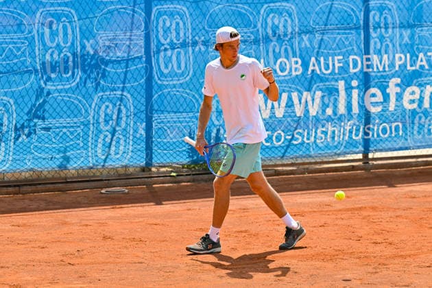 Tennis 1. Bundesliga Herren; TC Augsburg Siebentisch - TK GW Mannheim, 31.07.2026 AUGSBURG, GERMANY - 31. JULY: im Bild Niels McDONALD vom TC GW Mannheim während dem Match der 1. Bundesliga Herren zwischen dem TC Augsburg und dem TK GW Mannheim am 6. Spieltag *** Men s Tennis 1st Bundesliga: TC Augsburg Siebentisch vs. TK GW Mannheim, July 31, 2026, AUGSBURG, GERMANY, July 31. Pictured: Niels McDONALD of TC GW Mannheim during the Men’s 1st Bundesliga match between TC Augsburg and TK GW Mannheim on Match Day 6. Copyright: xBEAUTIFULxSPORTS Goldbergx