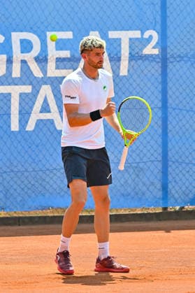 Tennis 1. Bundesliga Herren; TC Augsburg Siebentisch - TK GW Mannheim, 31.07.2026 AUGSBURG, GERMANY - 31. JULY: im Bild Jerome KYM vom TC GW Mannheim während dem Match der 1. Bundesliga Herren zwischen dem TC Augsburg und dem TK GW Mannheim am 6. Spieltag *** Men s Tennis 1st Bundesliga: TC Augsburg Siebentisch vs. TK GW Mannheim, July 31, 2026, AUGSBURG, GERMANY, July 31. Pictured: Jerome KYM of TC GW Mannheim during the Men’s 1st Bundesliga match between TC Augsburg and TK GW Mannheim on Matchday 6. Copyright: xBEAUTIFULxSPORTS Goldbergx