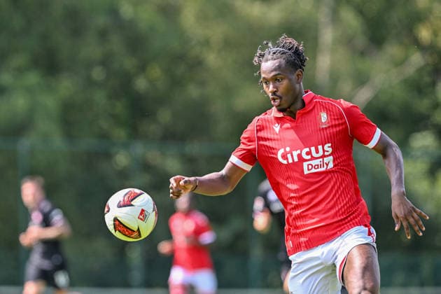 260731 Standard de Liege vs Arminia Bielefeld Ibrahim Karamoko (20) of Standard CL during a friendly soccer game in the preparations ahead of the Jupiler Pro League season 2026 - 2027 between Standard de Liege and Arminia Bielefeld from Germany on July 31 , 2026 in Liege, Belgium. (Photo by Stijn Audooren Isosport) Liege SL16 Football Campus Liege Belgium  Copyright: xIsosportxStijnxAudoorenx