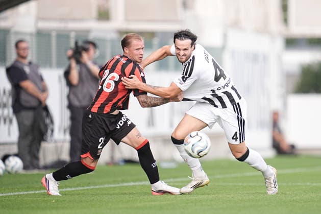 Ogc Nice s Melvin Barda fights for the ball with Juventus Federico Gatti during the pre-seasone soccer match between Juventus and Nizza at the Juventus Training Center in Turin, north west Italy - Friday, July 31, 2026. - Soccer .  Copyright: xMarcoxAlpozzi LaPressex