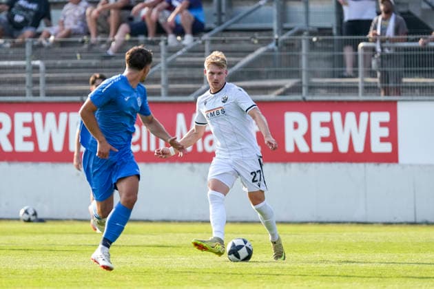 Stefan Maderer (SVS, 27), am Ball, Aktion, Action, Spielszene, 31.07.2026, Sandhausen (Deutschland), Fussball, bfv-Verbandspokal, 3. Runde, SV Sandhausen - TSG 1862 09 Weinheim *** Stefan Maderer (SVS), 27, on the ball, action, game scene, July 31, 2026, Sandhausen, Germany, soccer, bfv Association Cup, 3rd round, SV Sandhausen vs. TSG 1862 09 Weinheim xozx