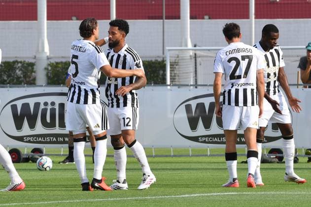 Foto IPP Massimo Rana Torino 31-07-2026 Calcio Amichevole 2026 2027 Juventus vs Nizza nella foto esulta douglas luiz Italy Photo Press - World Copyright italy ITALY  Copyright: xR4924_italyphotopressx