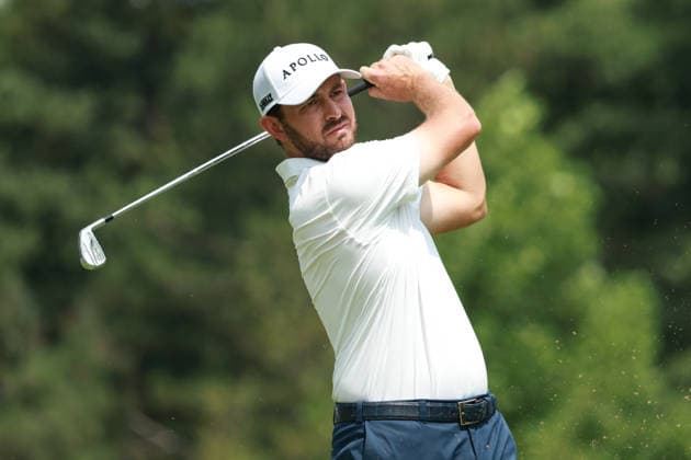 Rocket Classic DETROIT, MICHIGAN - JULY 31: Patrick Cantlay of the United States plays his tee shot on the 9th hole during the second round of the Rocket Classic 2026 at the Detroit Country Club in Detroit, Michigan, MI, USA Friday, July 31, 2026. Detroit Michigan United States  Copyright: xJorgexLemusx originalFilename:lemus-rocketcl260731_npO8F.jpg