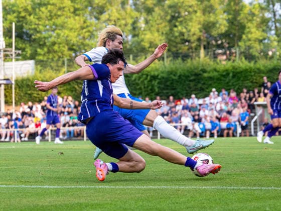 Fussball, Herren, Saison 2026 2027, Regionalliga Nordost (2. Spieltag), SV Tasmania Berlin - FC Erzgebirge Aue, v.l. Maxim Burghardt (Aue), Rintaro Yajima (Tasmania), 31.07. 2026, *** Soccer, Men s, 2026–2027 Season, Regionalliga Nordost, Matchday 2, SV Tasmania Berlin vs. FC Erzgebirge Aue, from left: Maxim Burghardt (Aue), Rintaro Yajima (Tasmania), July 31, 2026, Copyright: xSebastianxRäppold MatthiasxKochx