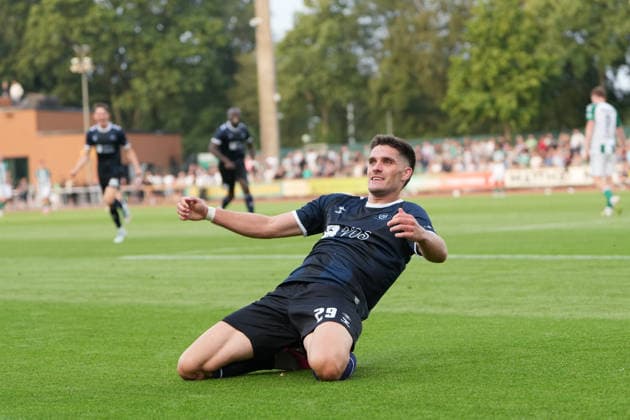 Fußball I Herren I Saison 2026-2027 I Regionalliga Nord I 1. Spieltag I SV Werder Bremen U23 - VfB Oldenburg I 31.07.2026 TOOOR Mats Facklam (29, VfB Oldenburg) Bremen Stadiongelände Platz 11 Bremen Deutschland *** Soccer I Men s I 2026–2027 Season I Regionalliga Nord I Matchday 1 I SV Werder Bremen U23 vs. VfB Oldenburg I July 31, 2026 GOAL! Mats Facklam 29, VfB Oldenburg, Bremen Stadium Grounds, Field 11, Bremen, Germany Copyright: xLobeca JonasxBoningx