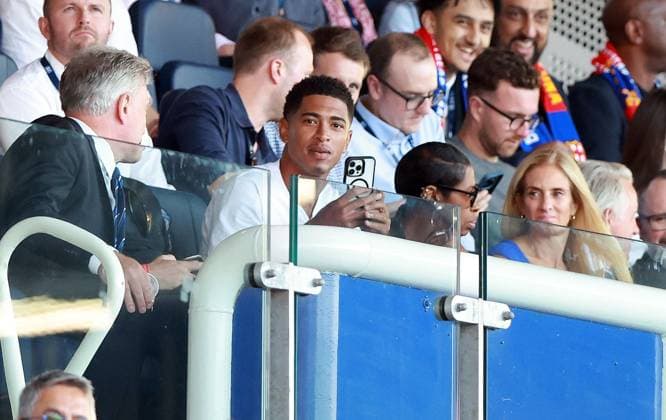 Jude Bellingham watches from the stands Brimingham City v FC Barcelona, Barca Pre Season Friendly, Football, St Andrew s at Knighthead Park, Birmingham, UK - 31 Jul 2026Birmingham St Andrew s at Knighthead Park United Kingdom EDITORIAL USE ONLY No use with unauthorised audio, video, data, fixture lists, club league logos or live services. Online in-match use limited to 120 images, no video emulation. No use in betting, games or single club league player publications.  Copyright: xKieranxMcManus Shutterstockx 17024229j