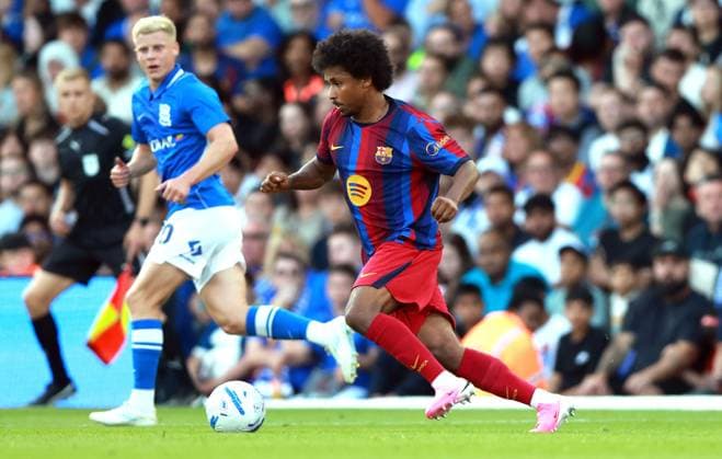 Sport Bilder des Tages Karim Adeyemi of Barcelona Brimingham City v FC Barcelona, Barca Pre Season Friendly, Football, St Andrew s at Knighthead Park, Birmingham, UK - 31 Jul 2026Birmingham St Andrew s at Knighthead Park United Kingdom EDITORIAL USE ONLY No use with unauthorised audio, video, data, fixture lists, club league logos or live services. Online in-match use limited to 120 images, no video emulation. No use in betting, games or single club league player publications.  Copyright: xKieranxMcManus Shutterstockx 17024229s