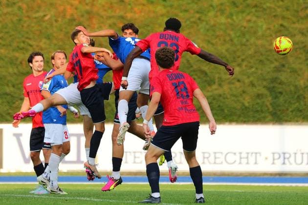 Regionalliga West: Bonner SC - Rot-Weiß Oberhausen ** NUR FÜR REDAKTIONELLE ZWECKE ** EDITORIAL USE ONLY **<p>Kerem Yalcin erzielt das 0:1 per Kopf. Bonner SC - RWO Ort: Bonn, Sportpark Nord Datum: 31.07.2026 Deutschland NRW Bonn Copyright: MichaxKorb *** Regionalliga West: Bonner SC vs. Rot-Weiß Oberhausen ** FOR EDITORIAL USE ONLY ** EDITORIAL USE ONLY ** p Kerem Yalcin scores the 0–1 with a header Bonner SC RWO Location: Bonn, Sportpark Nord Date: July 31, 2026 Germany, North Rhine-Westphalia, Bonn Copyright MichaxKorb Copyright: MichaxKorb doc86yk98g5oa81aogf21wwo ,EDITORIAL USE ONLY