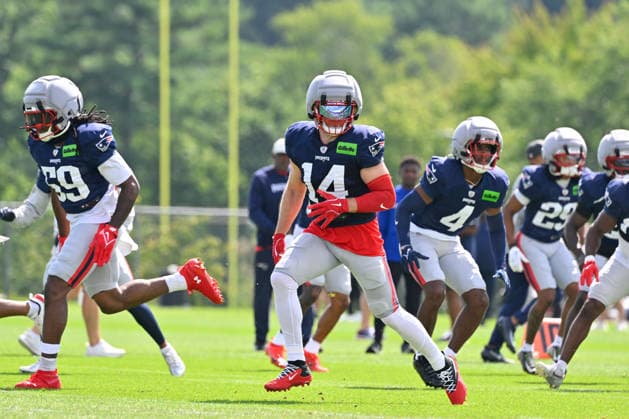 Jul 31, 2026; Foxborough, MA, USA; New England Patriots linebacker Robert Spillane (14) works out at training camp held at Gillette Stadium, in Foxborough, Massachusetts. CSM NFL, American Football Herren, USA 2026: New England Patriots Training Camp JUL 31  - ZUMAc04_ 20260731_zma_c04_136 Copyright: xEricxCanhax