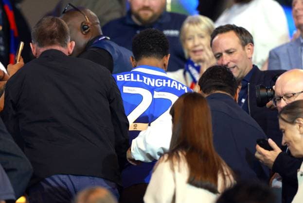 Jude Bellingham wearing a Birmingham City shirt with his name and old, now retired number 22 on Brimingham City v FC Barcelona, Barca Pre Season Friendly, Football, St Andrew s at Knighthead Park, Birmingham, UK - 31 Jul 2026Birmingham St Andrew s at Knighthead Park United Kingdom EDITORIAL USE ONLY No use with unauthorised audio, video, data, fixture lists, club league logos or live services. Online in-match use limited to 120 images, no video emulation. No use in betting, games or single club league player publications.  Copyright: xKieranxMcManus Shutterstockx 17024229ae