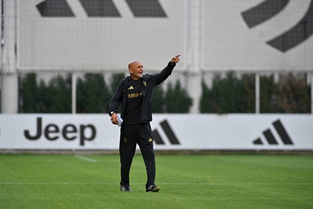 IPA87144625 - Luciano Spalletti, head coach of Juventus FC, during a 2026 27 preseason friendly match between Juventus FC and OGC Nice at the Continassa Training Center on July 31, 2026, in Turin, Italy — Photo by Giuliano Marchisciano  Copyright: xGiulianoxMarchisciano IPAxSportx xx 87144625