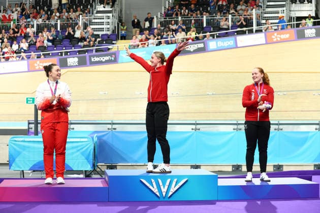 July 31, 2026, Glasgow, Scotland, Great Britain: EMMA FINUCANE of Wales, SOPHIE CAPEWELL of England and RHIAN EDMUNDS of Wales celebrate with their gold, silver and bronze medal during the Track cycling, Rad, Radsport, Bahnrad, Bahn Women s Sprint medal ceremony of the Commonwealth Games Glasgow 2026 in Glasgow, Scotland. Glasgow Great Britain - ZUMAc179 20260731_zep_c179_139 Copyright: xMickaelxChavetx