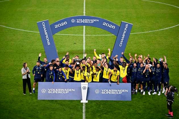 Club Brugge v Royale Union Saint-Gilloise - Volkswagen Supercup 2026 BRUGGE, BELGIUM - JULY 31 : The team of Royale Union Saint-Gilloise celebrates after winning the Volkswagen Supercup 2026 match between Club Brugge and Royale Union Saint-Gilloise on July 31, 2026 in Brugge, Belgium, 31 07 2026 Brugge Belgium  Copyright: xTomasxSiskx