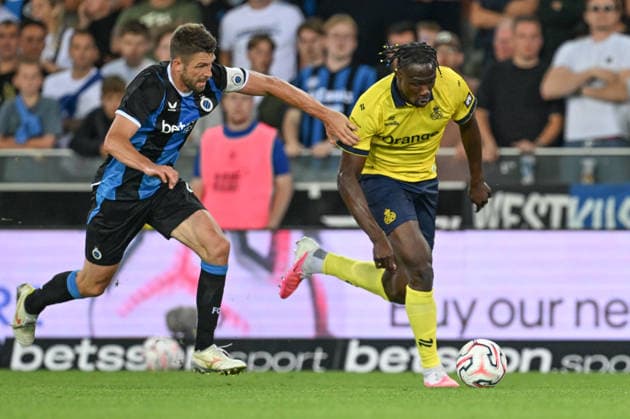 260731 Club Brugge vs Royale Union Saint-Gilloise Brandon Mechele (44) of Club Brugge fighting for the ball with Promise David (12) of Union during the Supercup soccer game ahead of the Jupiler Pro League season 2026 - 2027 between Club Brugge KV and Royale Union Saint-Gilloise on July 31 , 2026 in Brugge, Belgium. (Photo by David Catry Isosport) Brugge Belgium  Copyright: xDavidxCatryx 20260731DC2_2804
