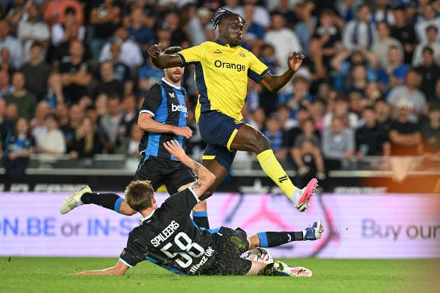 260731 Club Brugge vs Royale Union Saint-Gilloise Jorne Spileers (58) of Club Brugge defending on Promise David (12) of Union during the Supercup soccer game ahead of the Jupiler Pro League season 2026 - 2027 between Club Brugge KV and Royale Union Saint-Gilloise on July 31 , 2026 in Brugge, Belgium. (Photo by David Catry Isosport) Brugge Belgium  Copyright: xDavidxCatryx 20260731DC2_2843
